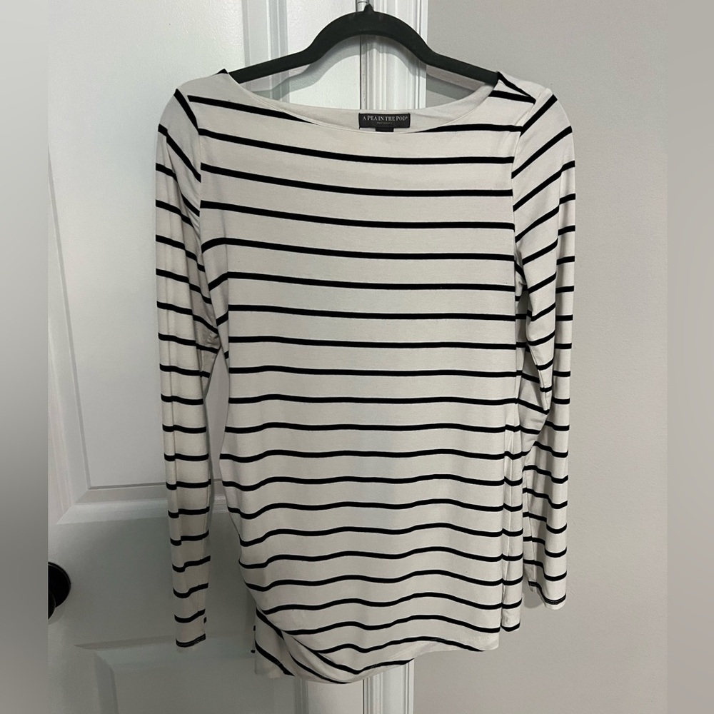 Striped maternity pea in the pod top